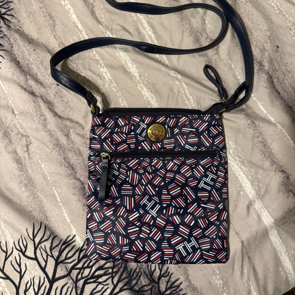 Tommy Hilfiger crossbody bag